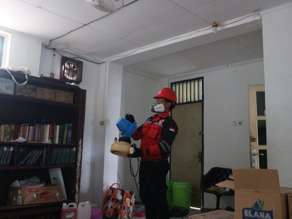 Jasa Basmi Nyamuk di Surabaya Tidak Licin di Lantai Sistem ULV